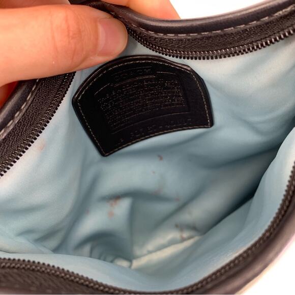 COACH #40897 Signature Slim Swingpack Crossbody Black - Picture 10 of 12